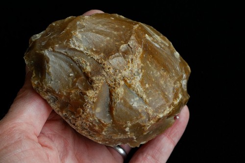 Acheulean hand axe flint - -,