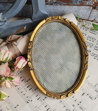 ANCIEN PETIT CADRE OVALE DORE