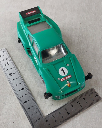 Ancienne voiture pour circuit