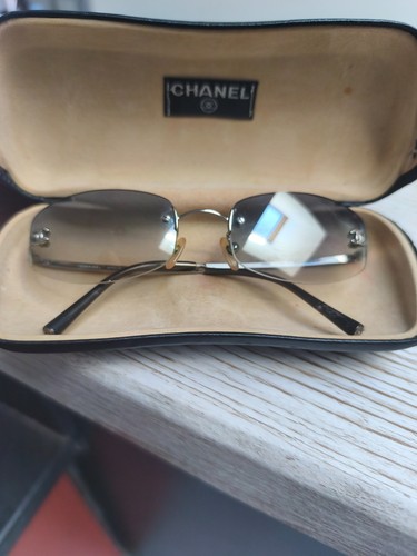 Lunettes soleil chanel - lunettes, de