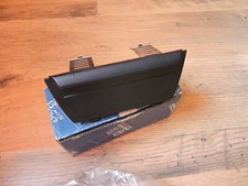 Neuf  -Cendrier de tableau de bord pour Peugeot 505 -Réf 822978