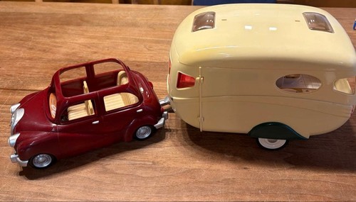 Sylvanian families camping car - families,