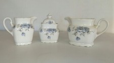 Ensemble service porcelaine Winterling Bavaria trois pièces motif fleurs bleues