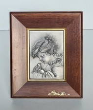 Etains du Prince, petit tableau plaque en étain Jeune fille à l´oiseau