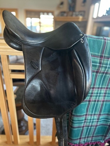 Devoucoux dressage saddle - saddle, 17