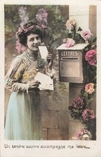 CP FEMME ELEGANTE BOITE A