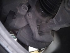 MOYEU DE ROUE AVANT GAUCHE /