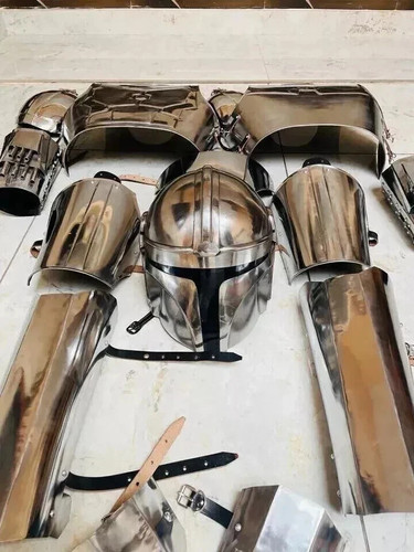 Costume médiéval armure