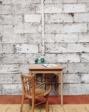 Edouard, le bureau d'écolier