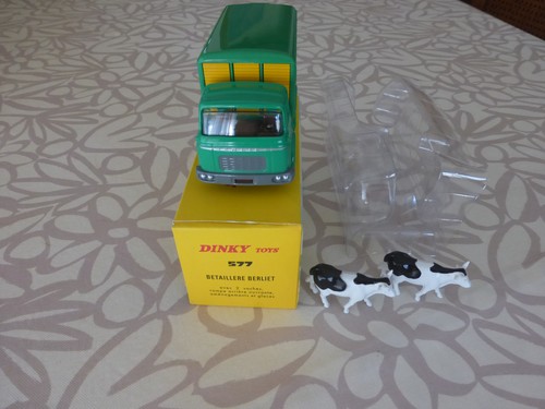 Dinky toys 577 bétaillère - dinky,