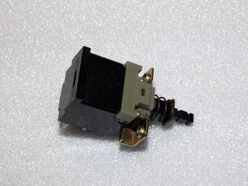 Power switch pour - -, akai