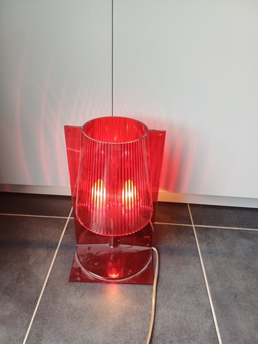 Ancienne lampe kartell rouge - ancienne,