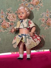 Adorable poupée Allemande en