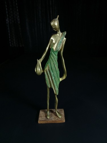 Grande sculpture moderniste