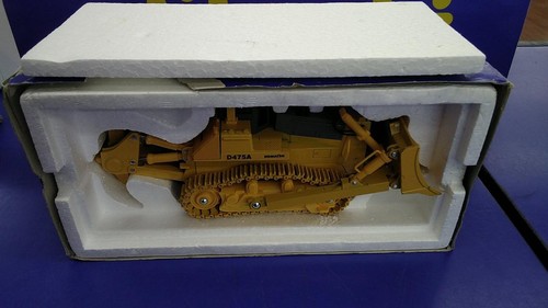 Bulldozer komatsu d475a 50 - bulldozer, 1/50