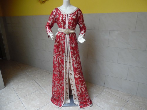 Jolie robe orientale - , 2