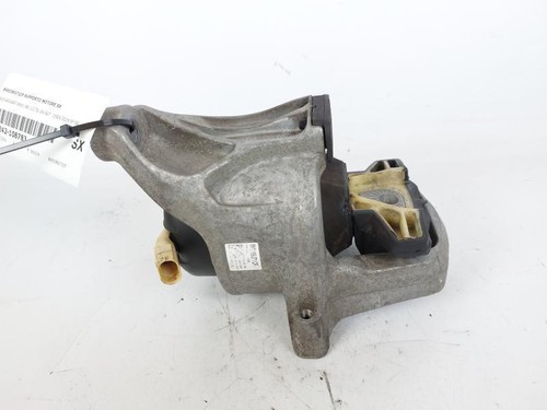 8w0199371cp support moteur - support,
