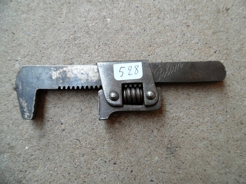 Old tool outil - old,