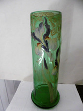 Vase en verre émaillé ancien