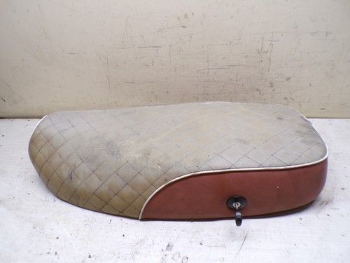 Selle scooter chinois style