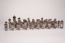 Lot De 50 Radios À Tubes