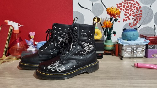 Doc martens celestial moth - celestial,