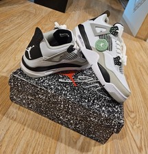 Nike Air Jordan 4