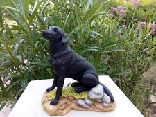 LABRADOR STATUETTE FAITE MAIN