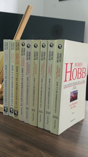 Robin hobb les - aventuriers, de