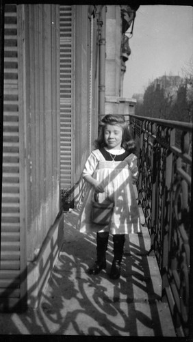 Portrait fillette seau - fillette, &