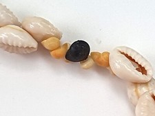 COLLIER DE COQUILLAGES