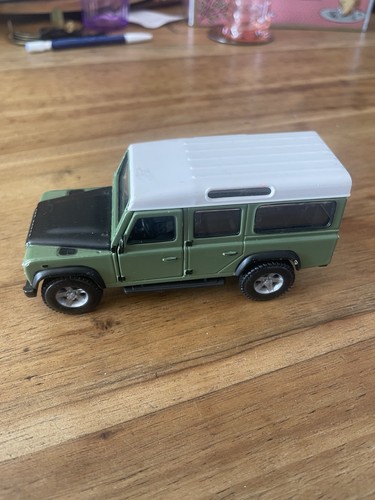 Au039 burago land rover - burago,