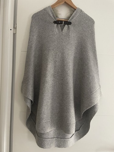 Poncho avec capuche - , en