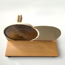 Trancheuse à pain manuelle