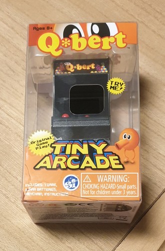 Bert qbert tiny arcade - tiny,