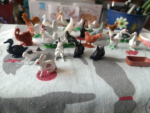Lot figurines animaux - 23,