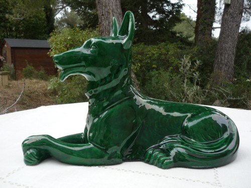 Statuette chien berger - de,