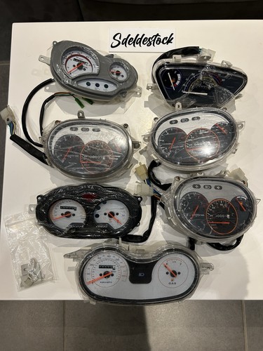 Lot compteur scooter - lot,