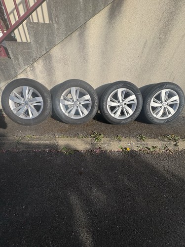 Jantes pouces avec pneus - 15,