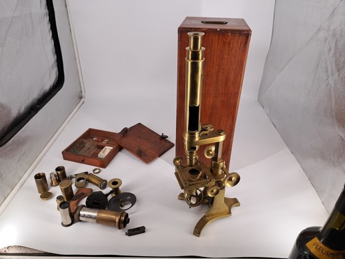 Microscope ancien laiton - microscope,