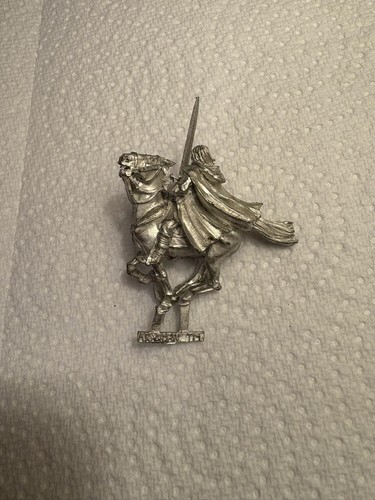 Mounted aragorn king of - 1,