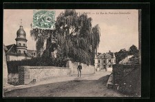 Old postcard Nogent-le-Roi, La Rue du Pont-aux-Demoiselles 
