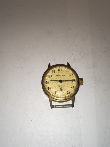 Ancienne montre mecanique - ancienne,