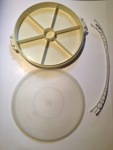 Tupperware party tray - tupperware,