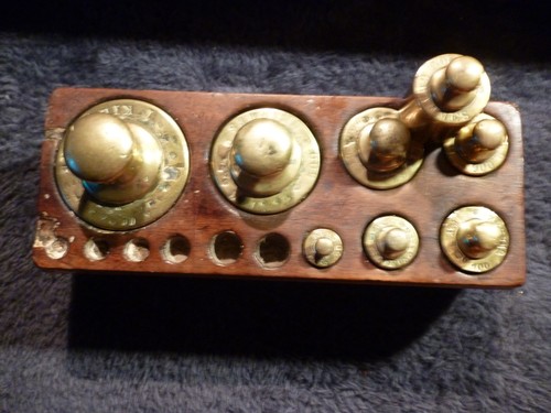 Ancienne boite poids - boite,