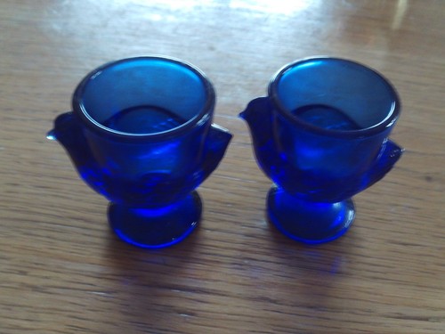 Coquetier ancien verre bleu - ancien, en