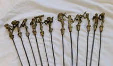 12 anciens Piques à