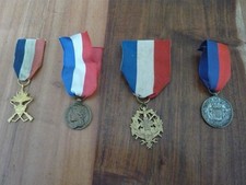 LOT DE MEDAILLES