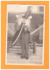 PILOT in front of PLANE with HELICE RATIER / postcard period 1920-1930