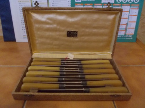 Ancien coffret couteaux - de,